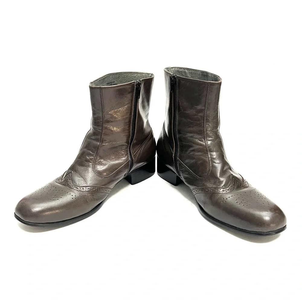 Vintage 1980s men's dark khaki brown leather wingtip brogue ankle boots
